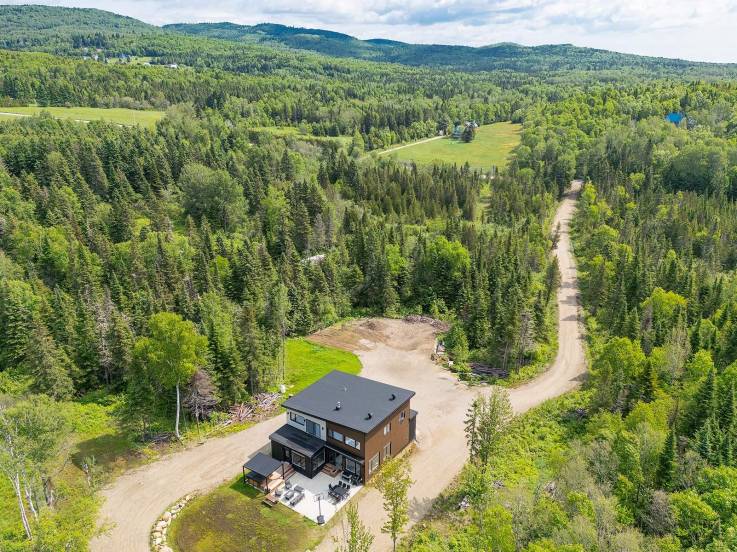 House for sale - Baie-Saint-Paul, Charlevoix (SP907)