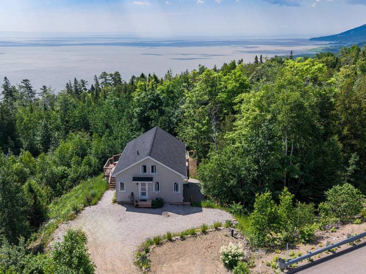 House for sale - Petite-Rivière-Saint-François, Charlevoix (PR855)