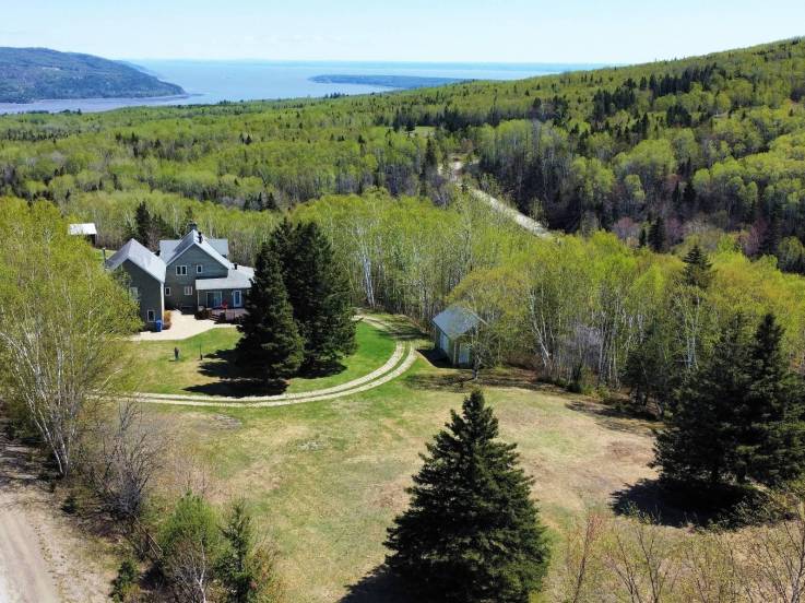 House for sale - Baie-Saint-Paul, Charlevoix (SP896)