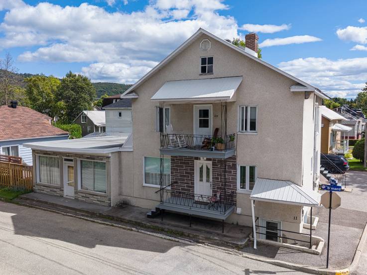 Triplex for sale - Baie-Saint-Paul, Charlevoix (SP936)