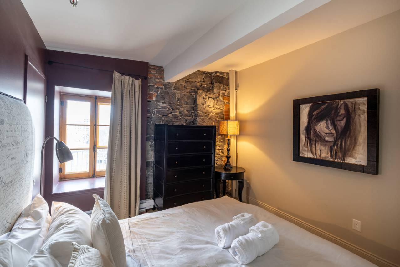 19 - Condo à louer, Québec (Code - 1002, vieux-quebec)