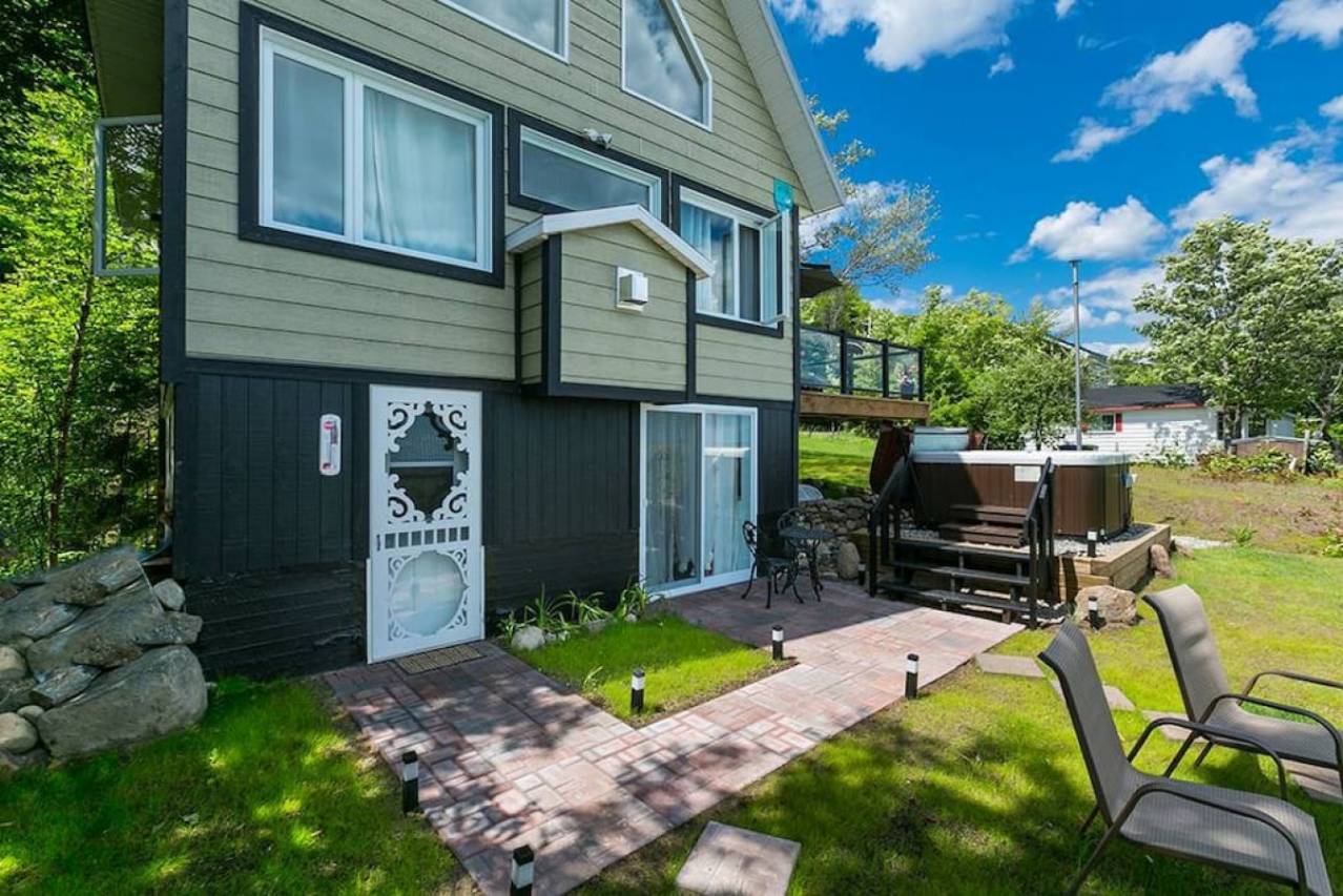 13 - Maison à louer, Petite-Rivière-Saint-François (Code - 232, charlevoix)