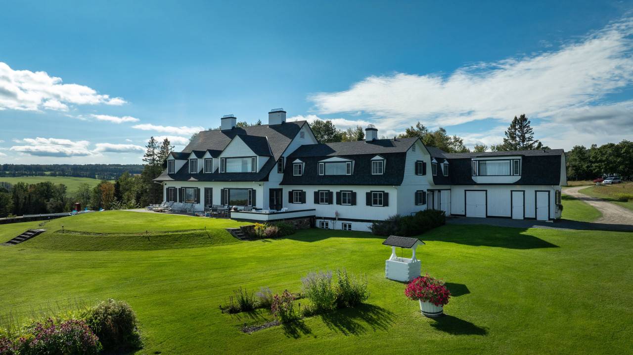 43 - Propiedad y villa en alquiler, La Malbaie (Code - 915, charlevoix)