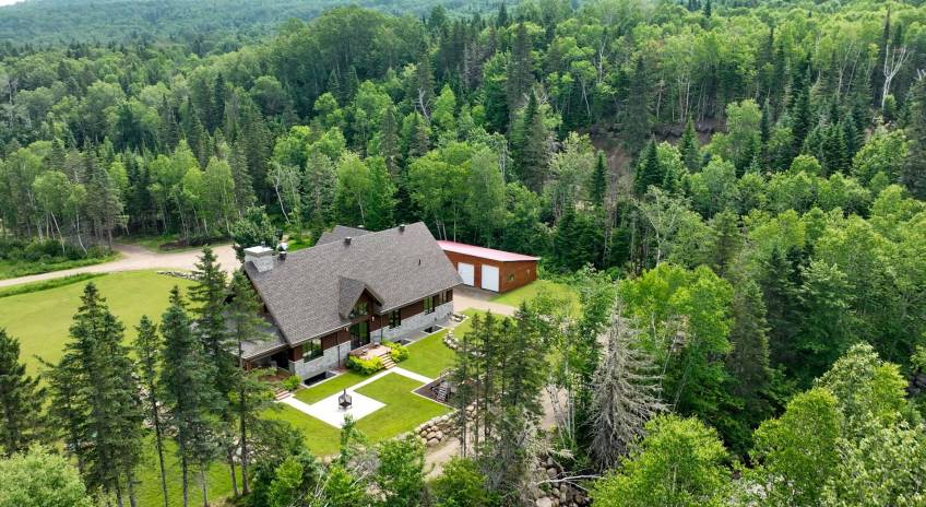 87 - Maison à vendre, Baie-Saint-Paul (Code - sp932, Charlevoix)