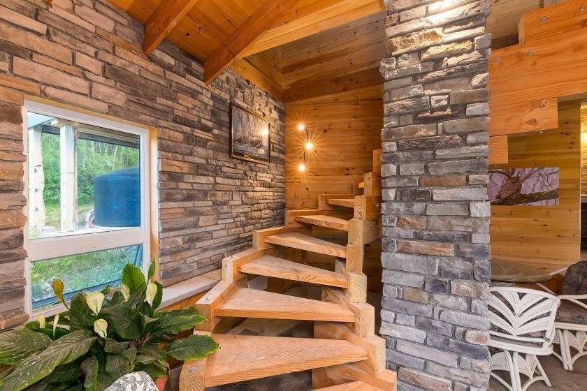 8 - House for sale, Saint-Urbain (Code - su081, Charlevoix)