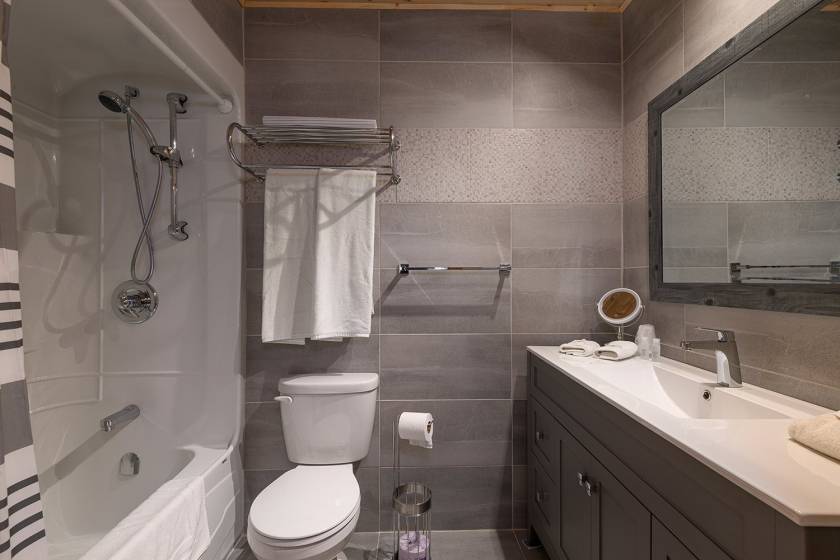 16 - Commercial for sale, Petite-Rivière-Saint-François (Code - pr713, Charlevoix)