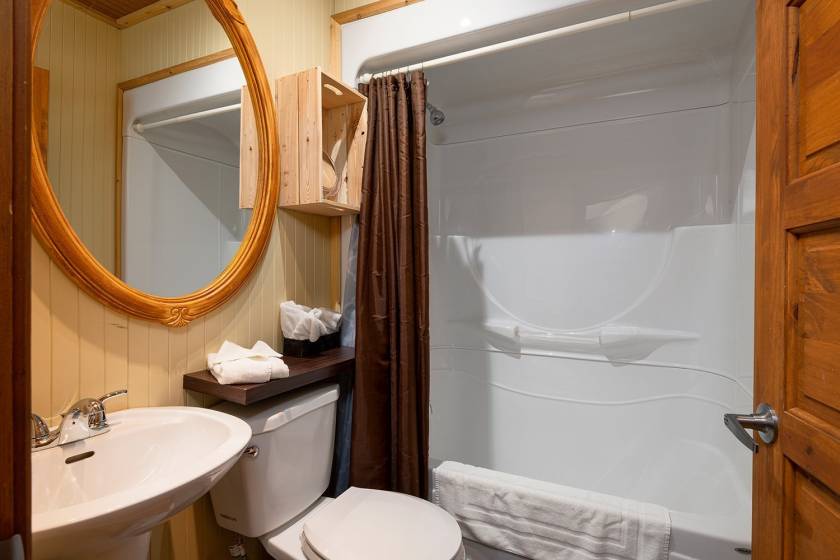 19 - Commercial for sale, Petite-Rivière-Saint-François (Code - pr713, Charlevoix)