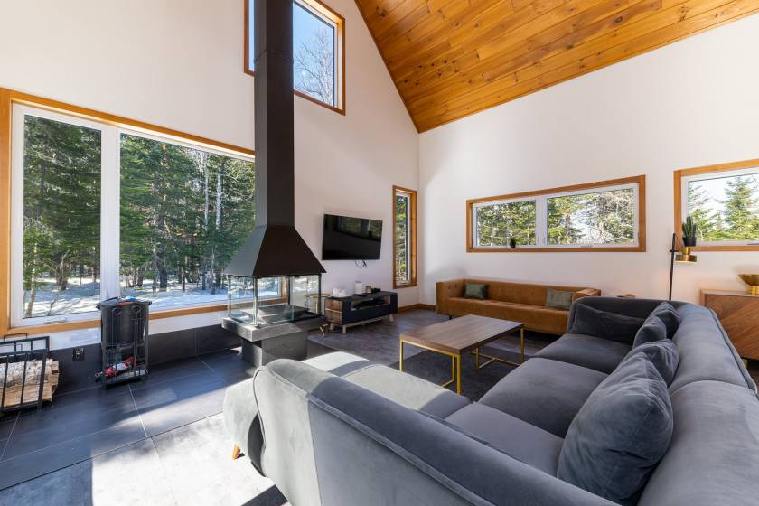 10 - House for sale, Petite-Rivière-Saint-François (Code - pr803, Charlevoix)