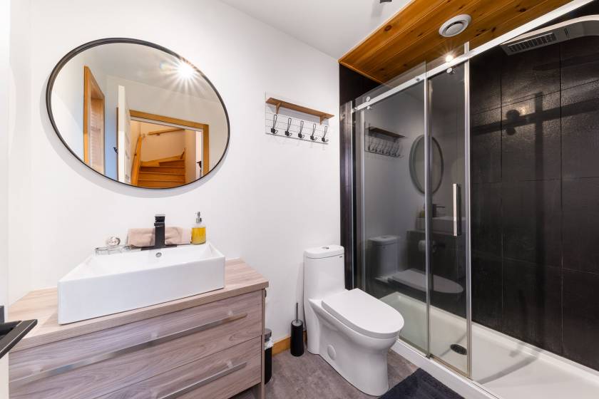 14 - House for sale, Petite-Rivière-Saint-François (Code - pr803, Charlevoix)