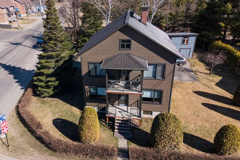 2 - Duplex à vendre, Baie-Saint-Paul (Code - sp925, Charlevoix)