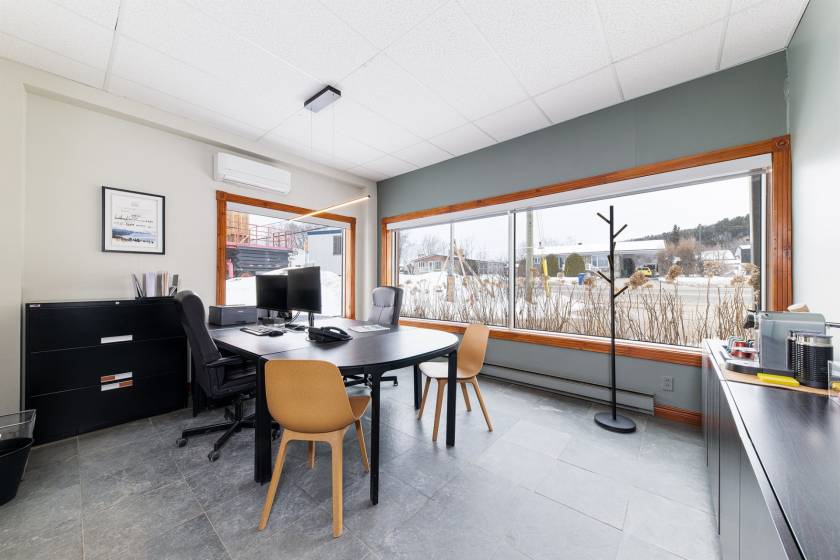 6 - Bâtiment commercial à vendre, Baie-Saint-Paul (Code - sp909, Charlevoix)