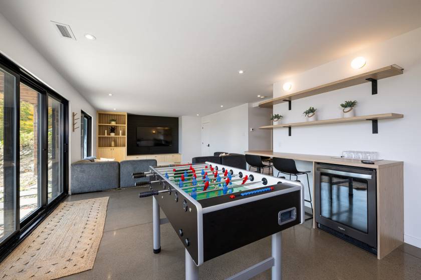 28 - House for sale, Petite-Rivière-Saint-François (Code - pr831, Charlevoix)