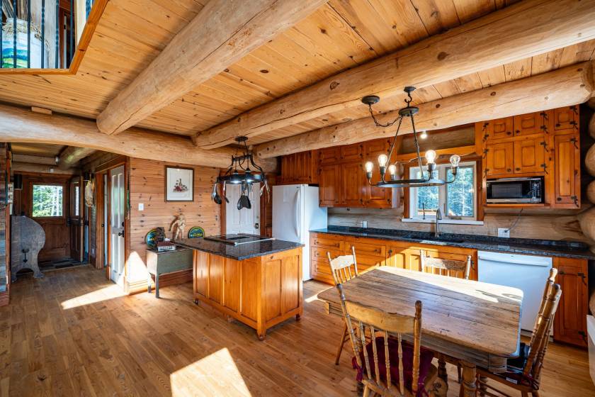 17 - Maison à vendre, Saint-Urbain (Code - su089, Charlevoix)