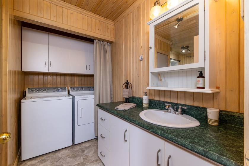 15 - House for sale, Saint-Aimé-des-Lacs (Code - sal040, Charlevoix)