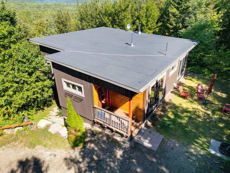 23 - House for sale, Saint-Aimé-des-Lacs (Code - sal038, Charlevoix)