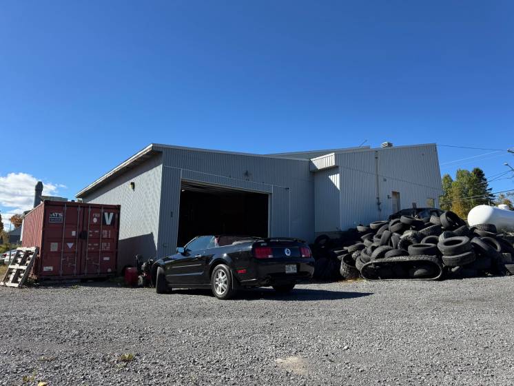 3 - Commercial for sale, Saint-Ferréol-les-Neiges (Code - sfn011, Charlevoix)