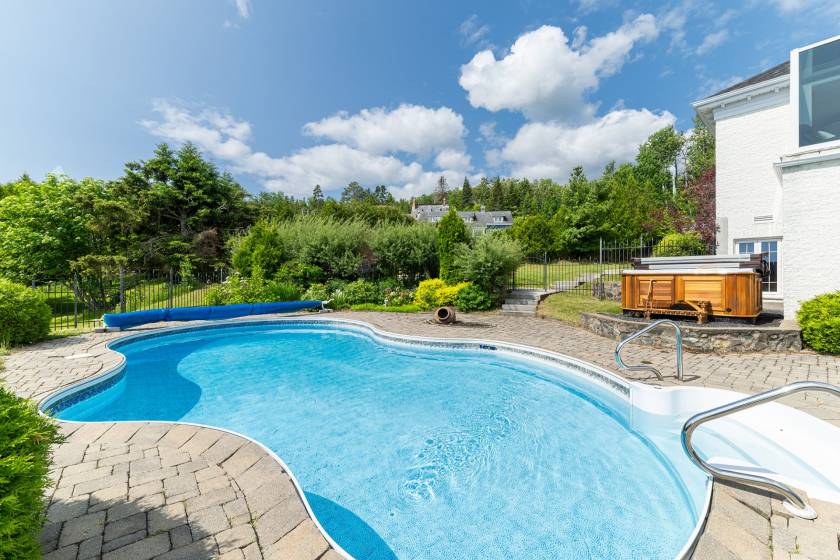 25 - House for sale, La Malbaie (Code - mb411, Charlevoix)