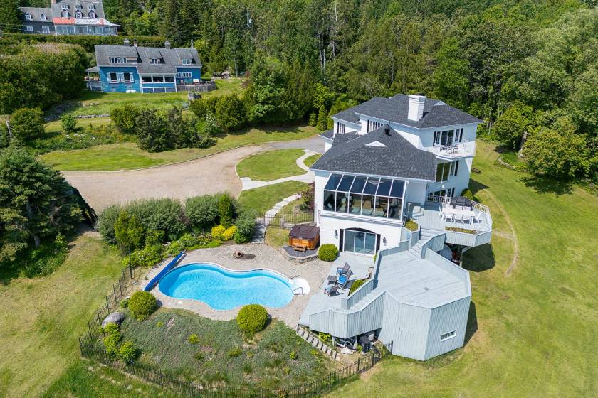 34 - House for sale, La Malbaie (Code - mb411, Charlevoix)