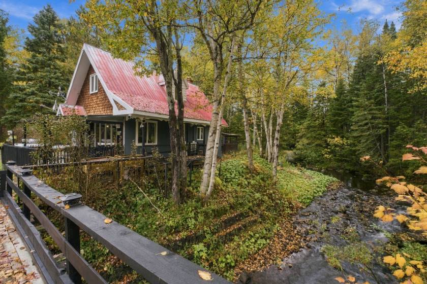 2 - House for sale, Petite-Rivière-Saint-François (Code - pr879, Charlevoix)