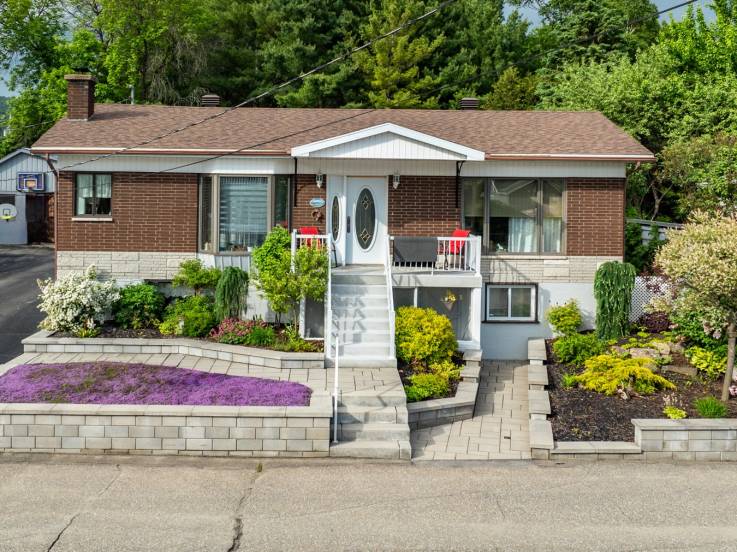 House for sale - Baie-Saint-Paul, Charlevoix (SP921)