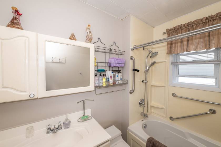 16 - Maison à vendre, Baie-Saint-Paul (Code - sp921, Charlevoix)