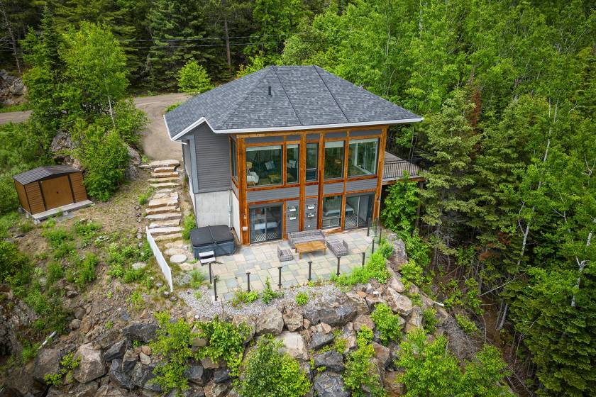 21 - Maison à vendre, Saint-Irénée (Code - si180, Charlevoix)