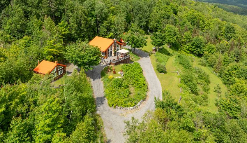 32 - Maison à vendre, Les Éboulements (Code - eb331, Charlevoix)