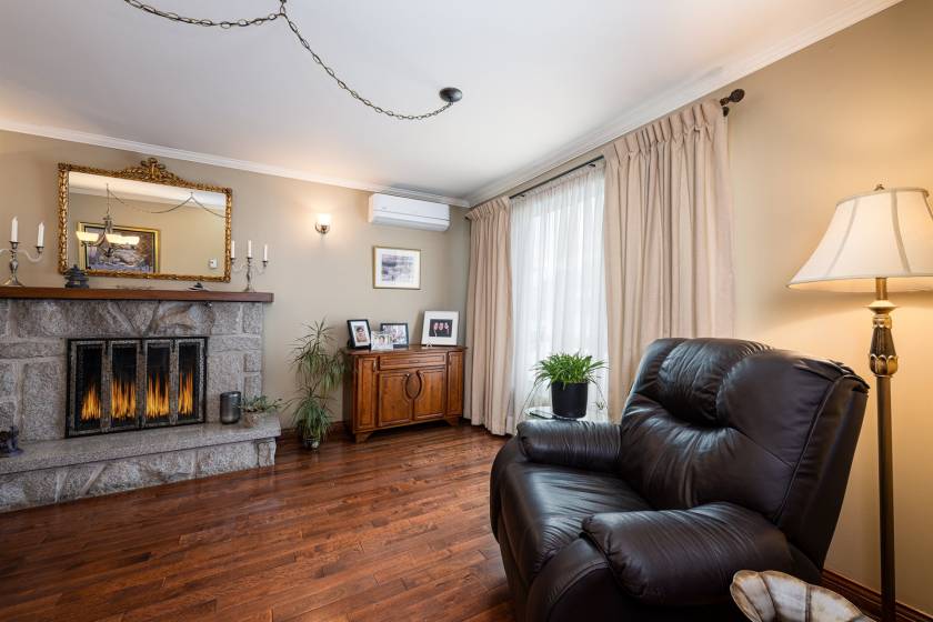 8 - Maison à vendre, Saint-Urbain (Code - su088, Charlevoix)