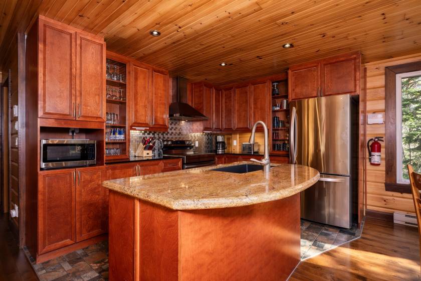 5 - House for sale, Petite-Rivière-Saint-François (Code - pr833, Charlevoix)