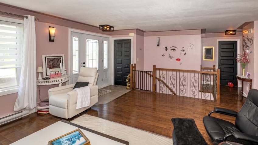 10 - Maison à vendre, Saint-Hilarion (Code - sh048, Charlevoix)