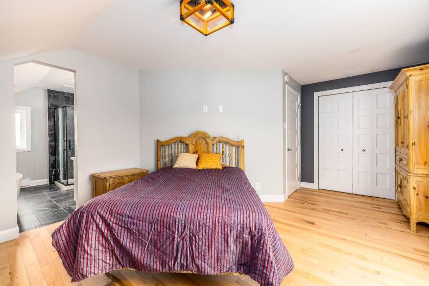 27 - House for sale, Château-Richer (Code - cr035, Old Quebec City)