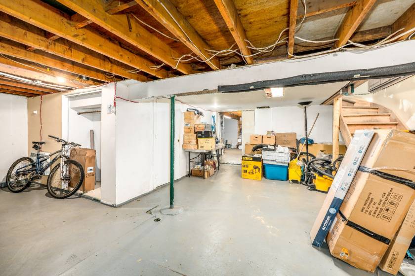 39 - House for sale, Château-Richer (Code - cr035, Old Quebec City)