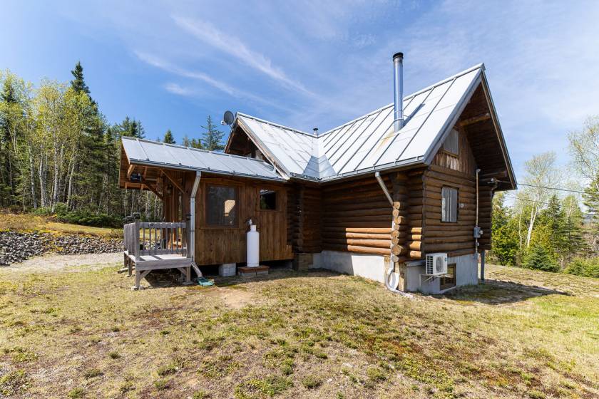 21 - Maison à vendre, Notre-Dame-des-Monts (Code - ndm004, Charlevoix)
