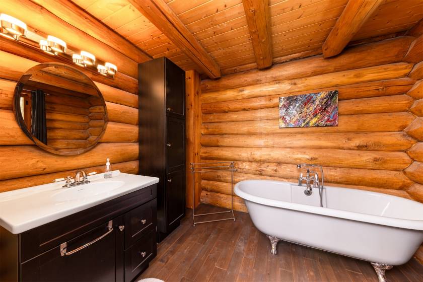 8 - Maison à vendre, Notre-Dame-des-Monts (Code - ndm004, Charlevoix)