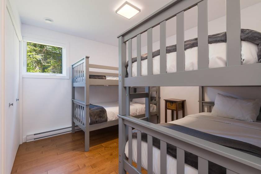 12 - Maison à vendre, Petite-Rivière-Saint-François (Code - pr847, Charlevoix)